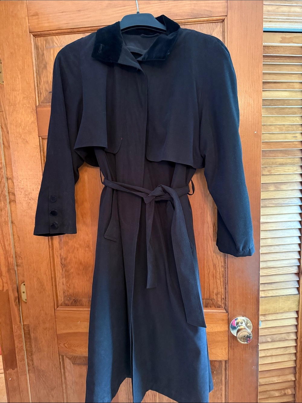 Valerie Stevens Black Long-Sleeve Trench Coat with Tie